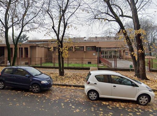 Allarme bomba alla scuola dell’infanzia Collodi, evacuati 80 bambini Allarme bomba alla scuola dell’infanzia Collodi, evacuati 80 bambini