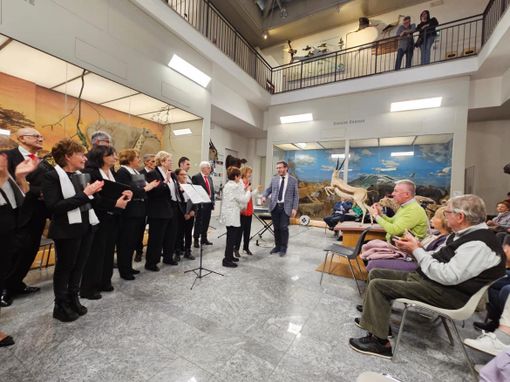 Emozioni in musica al Museo Faraggiana: successo per il concerto del Coro San Michele