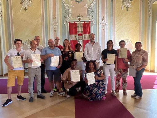 Consegnati gli attestati del corso di formazione organizzato dalla città di Trecate Consegnati gli attestati del corso di formazione organizzato dalla città di Trecate