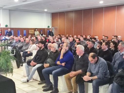 Compral latte incontra i suoi allevatori nella consueta riunione di fine anno Compral latte incontra i suoi allevatori nella consueta riunione di fine anno