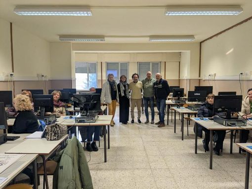 Riparte a Cameri il corso di informatica per la terza età Riparte a Cameri il corso di informatica per la terza età