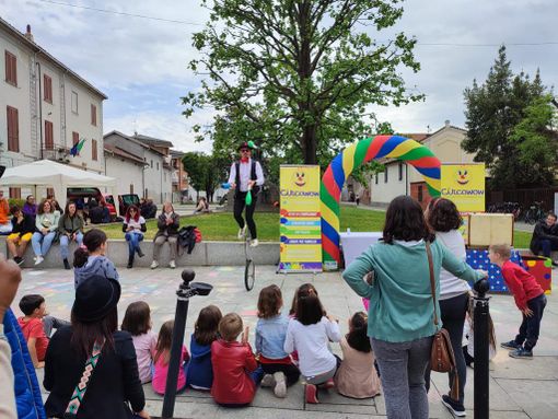 Cameri: beneficenza e divertimento per la Festa della Mamma