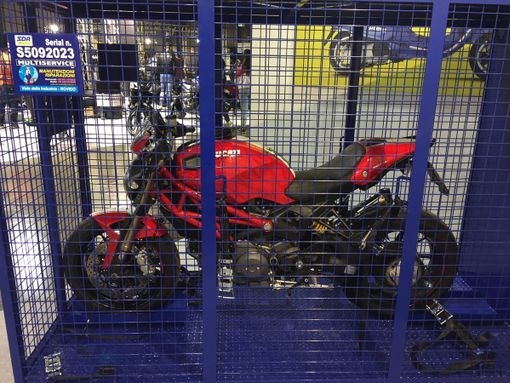 Poste italiane: a Novara il nuovo servizio per trasportare moto e bici anche in vacanza Poste italiane: a Novara il nuovo servizio per trasportare moto e bici anche in vacanza