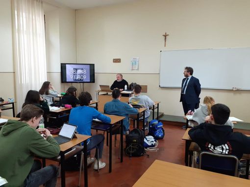 Incontro al Liceo scientifico salesiano San Lorenzo di Novara sul tema della Campagna di Russia Incontro al Liceo scientifico salesiano San Lorenzo di Novara sul tema della Campagna di Russia