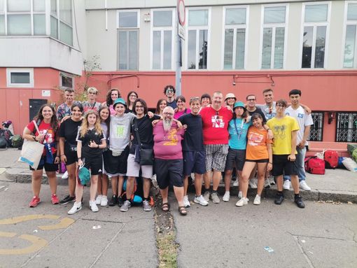 Da Trecate a Lisbona: i giovani dell'oratorio alla "Giornata Mondiale della Gioventù" Da Trecate a Lisbona: i giovani dell'oratorio alla "Giornata Mondiale della Gioventù"