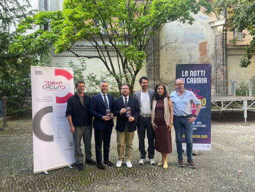 Le Notti di Cabiria: a Novara il teatro diffuso che trasforma i conflitti in racconto civile
