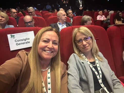 Da sinistra Romina Baccaglio segretaria confederale e Elena Ugazio segretaria generale Cisl Piemonte Orientale