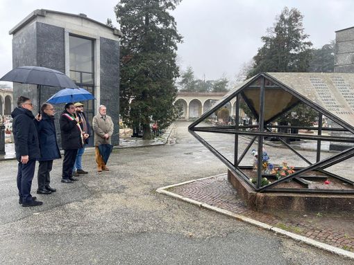 Novara ricorda il Giorno della Memoria al Broletto Novara ricorda il Giorno della Memoria al Broletto
