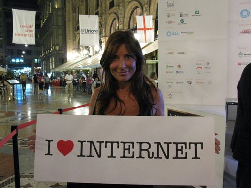 Insultarono via Youtube Selvaggia Lucarelli: rapper novaresi condannati a 30.000 euro di risarcimento danni Insultarono via Youtube Selvaggia Lucarelli: rapper novaresi condannati a 30.000 euro di risarcimento danni