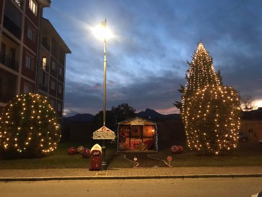 Inaugurate le luminarie di Grignasco Inaugurate le luminarie di Grignasco