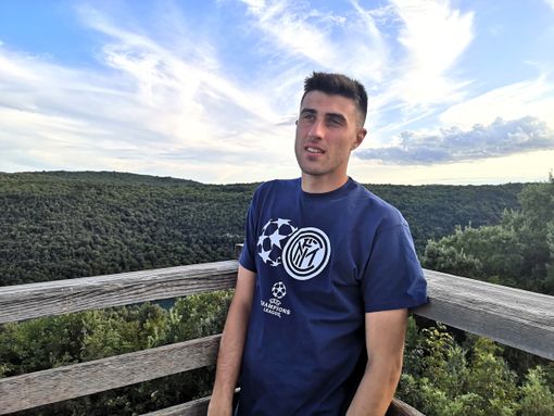 "Non è colpa del violino", la storia di Alessandro Grazioli novarese deceduto nel 2022 per una leucemia