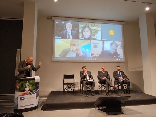 Idrogeno e comunità energetiche: a gonfie vele la tavola rotonda e il convegno di Federidroelettrica a Novara