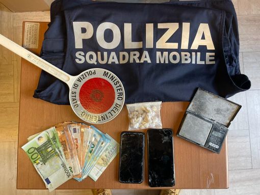 Arrestato un uomo per spaccio di droga a Galliate