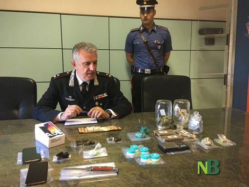 Notizie dal Piemonte. Arrestato giovane operaio biellese incensurato: spacciava sei tipi di droghe diverse FOTO Notizie dal Piemonte. Arrestato giovane operaio biellese incensurato: spacciava sei tipi di droghe diverse FOTO