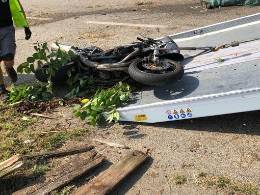 Notizie dal Piemonte. Dramma a Castellengo: perde la vita un 27enne motociclista nell'incidente contro un trattore Notizie dal Piemonte. Dramma a Castellengo: perde la vita un 27enne motociclista nell'incidente contro un trattore