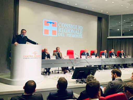 Autonomia sullo stato di emergenza e vademecum su come pulire i fiumi. Le richieste del presidente della Regione Piemonte, Alberto Cirio, a 25 anni dall’alluvione del 5-6 novembre 1994
Autonomia sullo stato di emergenza e vademecum su come pulire i fiumi. Le richieste del presidente della Regione Piemonte, Alberto Cirio, a 25 anni dall’alluvione del 5-6 novembre 1994