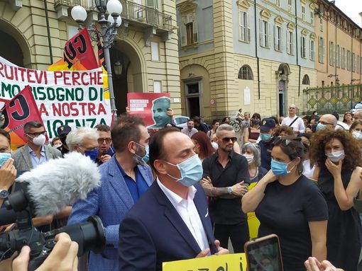 Insegnanti, famiglie, studenti e sindacati uniti per chiedere “Priorità alla scuola”, Cirio: “Azzolina bocciata, siamo dalla stessa parte”