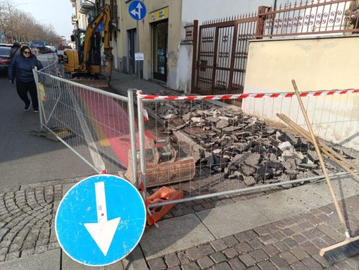 Rinnovo urbano a Galliate: si inizia dal marciapiede di Viale Dante Rinnovo urbano a Galliate: si inizia dal marciapiede di Viale Dante