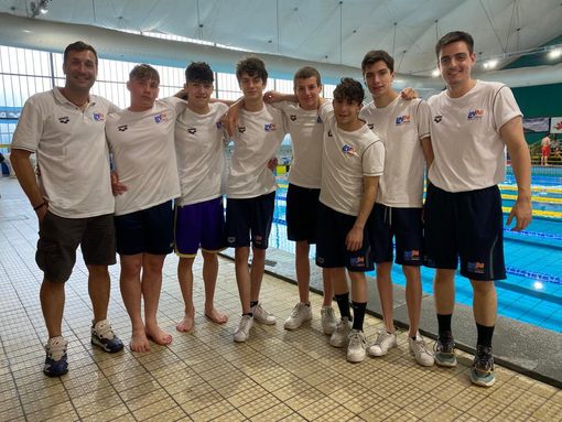 I ragazzi della Libertas Nuoto Novara 10 volte in “top ten” al campionato italiano I ragazzi della Libertas Nuoto Novara 10 volte in “top ten” al campionato italiano