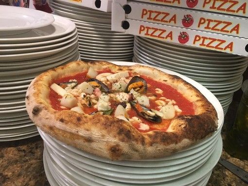 Ipotesi “coprifuoco" sulla ristorazione, gli artigiani piemontesi si ribellano: "Fatturato giù del 50%" Ipotesi “coprifuoco" sulla ristorazione, gli artigiani piemontesi si ribellano: "Fatturato giù del 50%"