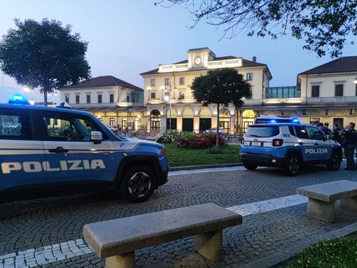 Aggressione alla stazione di Novara: studente ferito e sindaco chiede azioni immediate Aggressione alla stazione di Novara: studente ferito e sindaco chiede azioni immediate