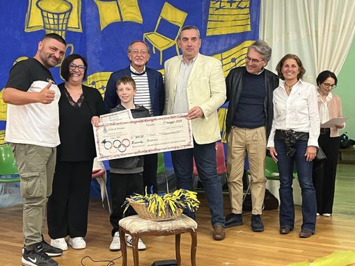 La borsa di studio “Enzio Zanotti Fragonara” al giovanissimo campione di kick-boxing Riccardo De Simone