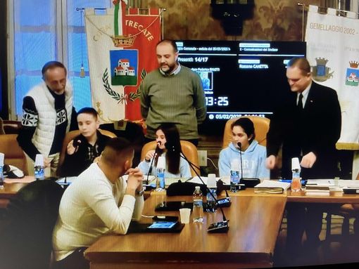 I giovani amministratori di Trecate ospiti in consiglio comunale