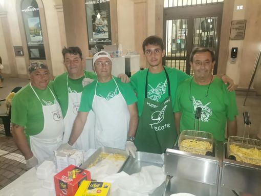 Successo per la sagra dell'anatra ripiena FOTO