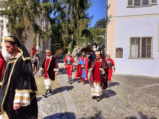 Sacra rappresentazione del venerdì santo di Romagnano Sesia al Sacro Monte Calvario di Domodossola Sacra rappresentazione del venerdì santo di Romagnano Sesia al Sacro Monte Calvario di Domodossola