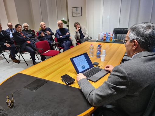 Nuovi ospedali, Icardi : "Importante conoscere i criteri del dimensionamento delle strutture sanitarie" Nuovi ospedali, Icardi : "Importante conoscere i criteri del dimensionamento delle strutture sanitarie"