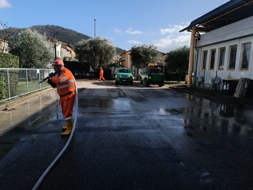 Al lavoro a Montemurlo la colonna mobile di Protezione civile del Piemonte Al lavoro a Montemurlo la colonna mobile di Protezione civile del Piemonte