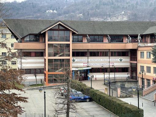 Incontro tra regione e Uncem: al centro la riforma delle unioni montane Incontro tra regione e Uncem: al centro la riforma delle unioni montane