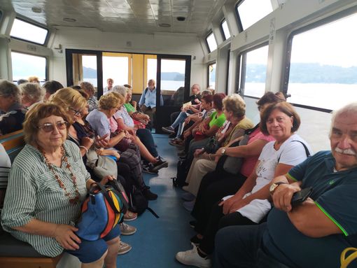 Gita all'isola di San Giulio per i volontari dell'Avas