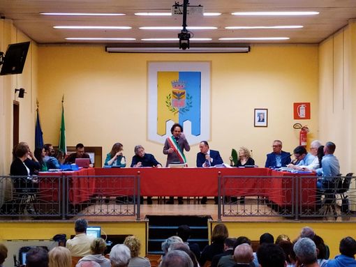 Cameri: nuovo consiglio comunale al via Cameri: nuovo consiglio comunale al via