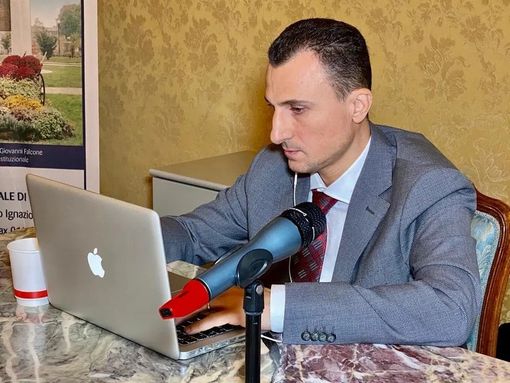 Il Piemonte non è una regione per ciechi: "Citofoni e ascensori non sono accessibili ai disabili visivi" Il Piemonte non è una regione per ciechi: "Citofoni e ascensori non sono accessibili ai disabili visivi"