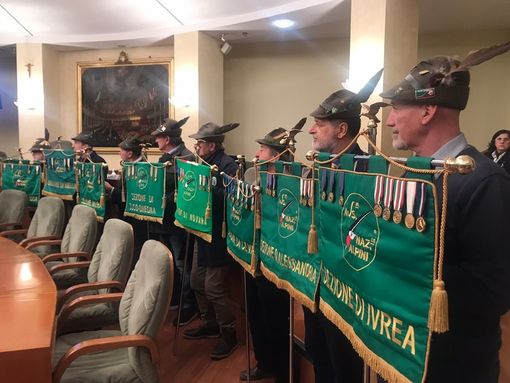 La Regione celebra la giornata degli Alpini: “Coraggio e valore da studiare nelle scuole” La Regione celebra la giornata degli Alpini: “Coraggio e valore da studiare nelle scuole”