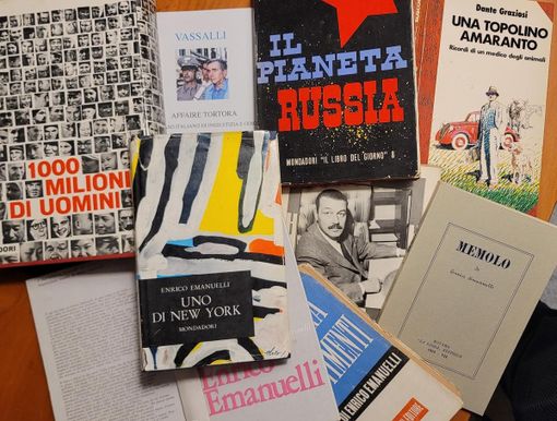Edizioni rare giovedì alla Negroni: distribuite opere di Emanuelli e di altri scrittori Edizioni rare giovedì alla Negroni: distribuite opere di Emanuelli e di altri scrittori
