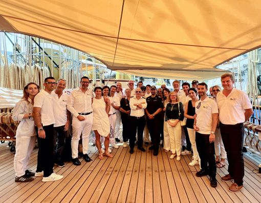 A bordo della Vespucci illustrati i progetti pro ambiente e persone disabili della “Flotta Rotary”, lago d’Orta e Arona al centro