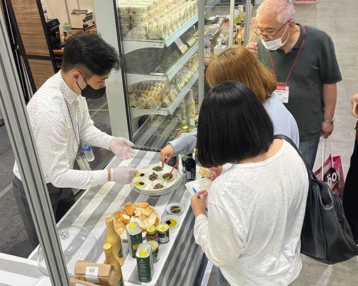 Olio Raineri di Chiusanico presente alla Seoul Food Exhibition 2022 di Seul, la più importante fiera alimentare coreana