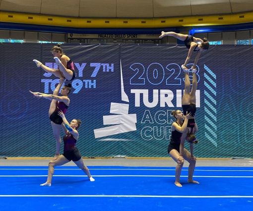 FUNtastic Gym domina alla Turin Acro Cup con medaglie d'oro e bronzo FUNtastic Gym domina alla Turin Acro Cup con medaglie d'oro e bronzo