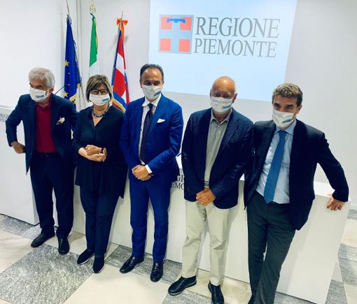 Vaccini ed economia al centro dell'incontro tra Cirio e i presidenti emeriti della Regione