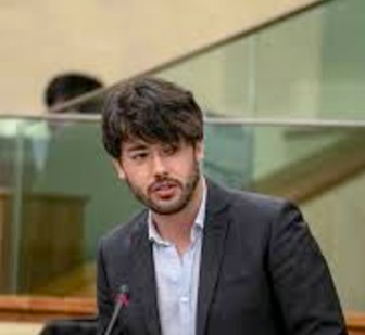 “Per abbattere le liste d'attesa in Piemonte servono prestazioni, non commissioni”