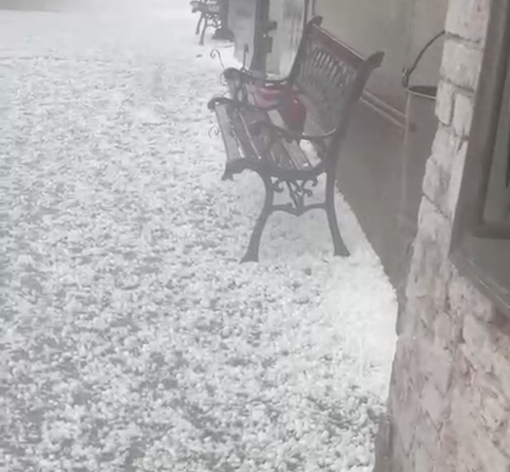 Violento temporale di grandine nel Novarese. VIDEO Violento temporale di grandine nel Novarese. VIDEO