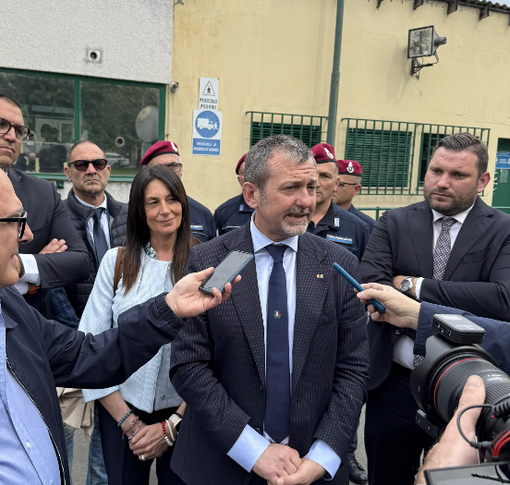 Delmastro in visita al carcere di Novara: "Lo Stato c’è, rafforzeremo strutture e personale"