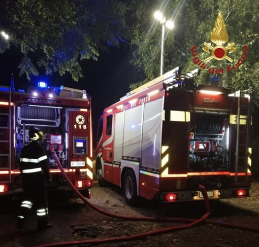Pisano, a fuoco 300 quintali di fieno Pisano, a fuoco 300 quintali di fieno