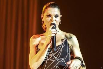 Alessandra Amoroso incinta, rivela: &quot;Ho paura di non essere all'altezza&quot;