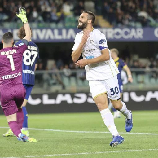 Colpo salvezza Cagliari, battuto 2-0 il Verona al “Bentegodi”