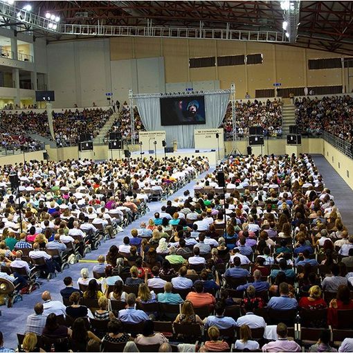 A Cameri il congresso annuale dei Testimoni di Geova