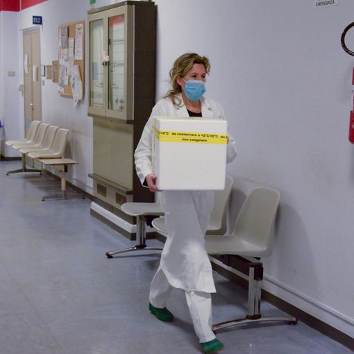 La maggioranza dei medici favorevoli al vaccino anti influenzale obbligatorio per gli operatori sanitari
