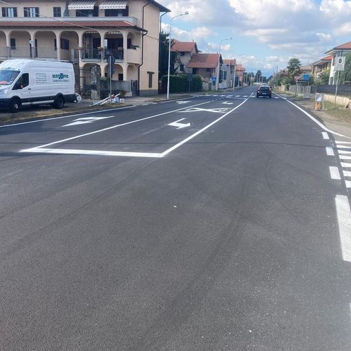 Nuova segnaletica stradale in Via Magistrini a Momo